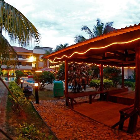 Hotel The Qamar Paka, Terengganu Exterior foto