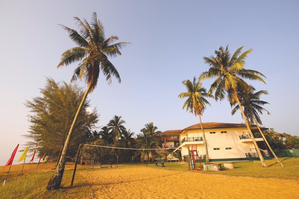 Hotel The Qamar Paka, Terengganu Exterior foto