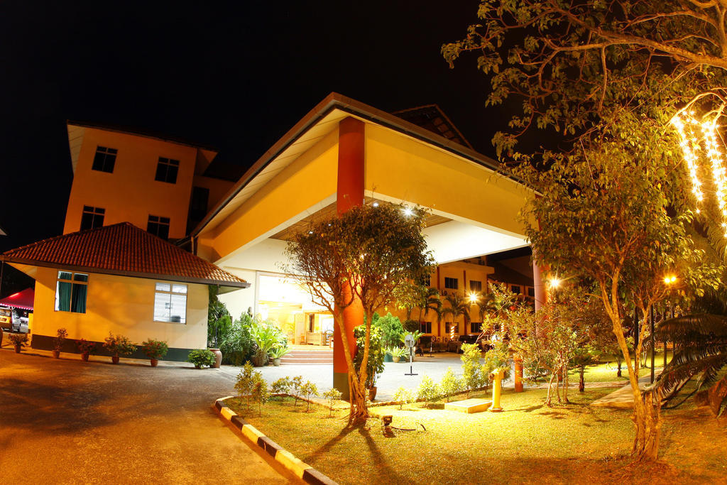 Hotel The Qamar Paka, Terengganu Exterior foto