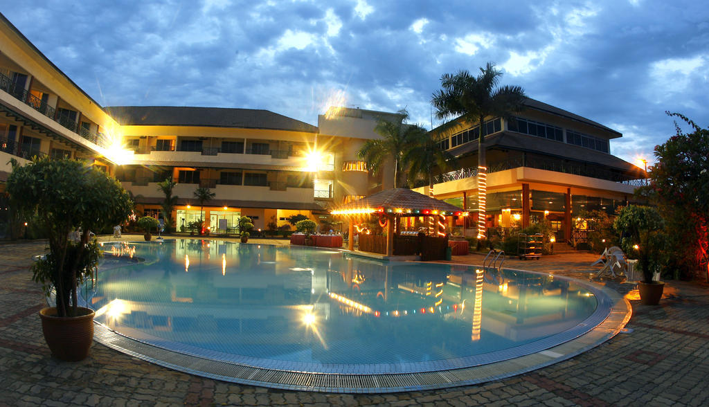 Hotel The Qamar Paka, Terengganu Exterior foto